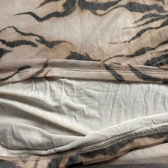 Chico's Womens Sheer Long Sleeve Tiger Print Mock Neck Blouse Top Large Brown - Picture 5 of 8